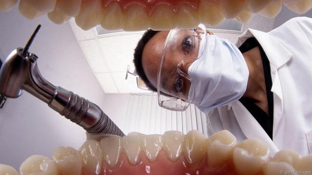 Секс в кабинете стоматолога - Порно видео