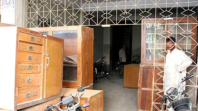 غالباً ان الماریوں کے اندر نوادرات محفوظ تھیں