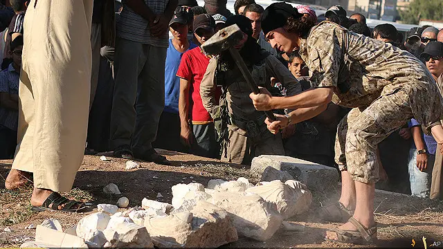 Penghancuran artefak bersejarah Palmyra oleh ISIS