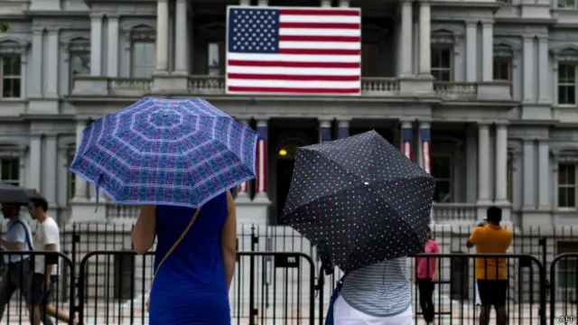 El inglés se convirtió en la lengua común de los estadounidenses de forma natural.