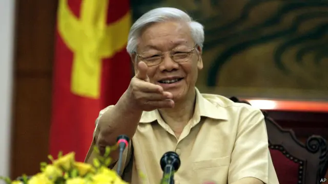 Chuyến đi của ông Trọng chỉ là một chiến thuật 'be bờ', 'cố thủ', theo tác giả.