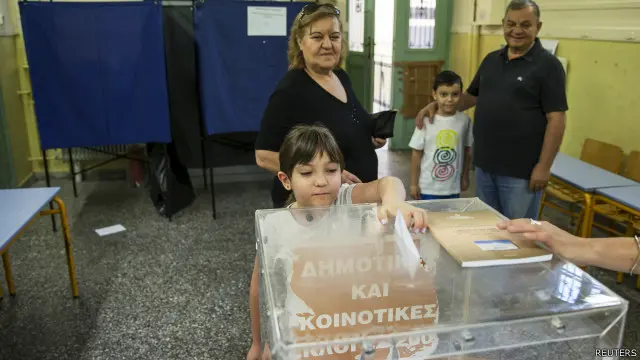 TPS dibuka pukul 07, ditutup pukul 19 waktu setempat.