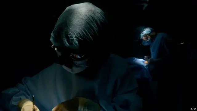 دباؤ کے ماحول میں غلطی کے امکانات کو کم کرنے کے لیے ہر ایک کو ہوشیار رہنے کی ضرورت ہے