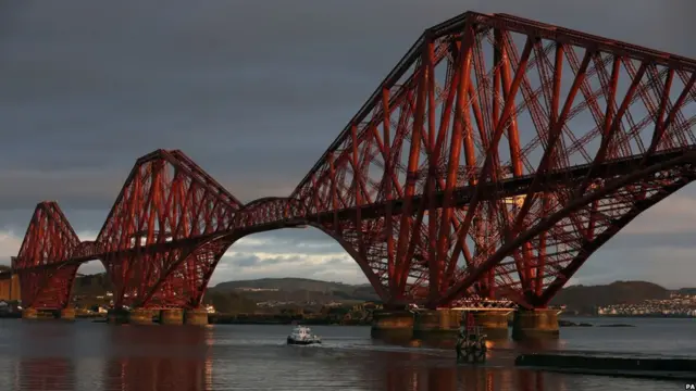 Forth bridge