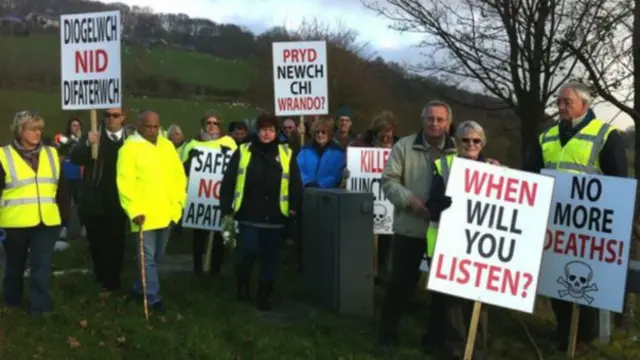 督促路面安全進程的抗議