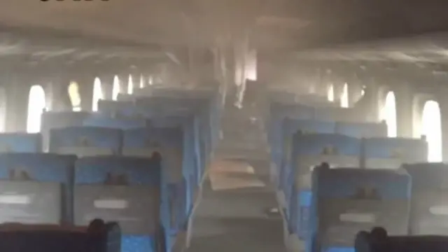 上周二，一位71岁的日本老人在新干线自焚