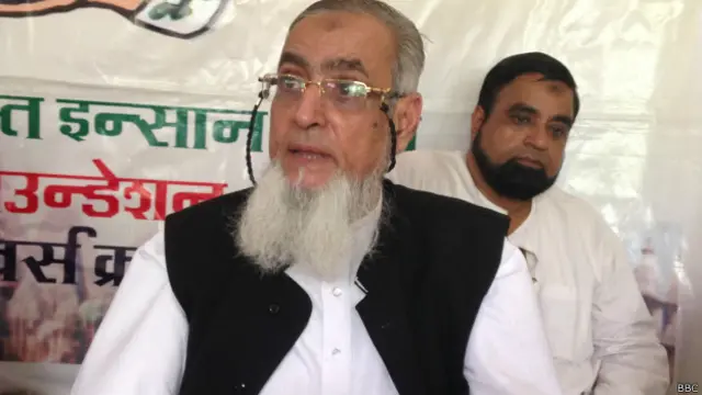 आरिफ़ बेग और दूसरे लोग, हिन्दू मुस्लिम सद्भावना की बैठक