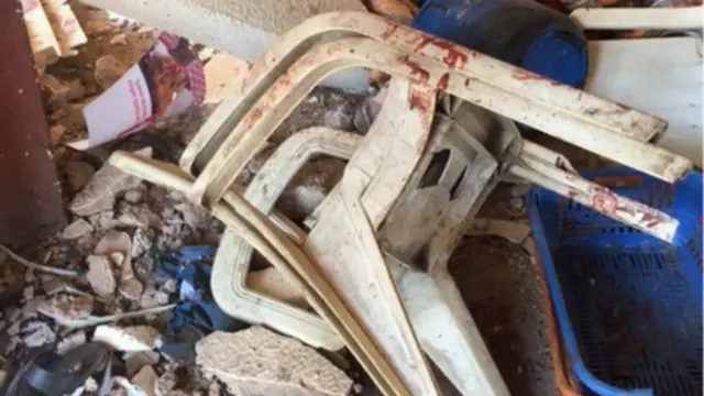 Кореспондент ВВС каже, що тут було багато людей