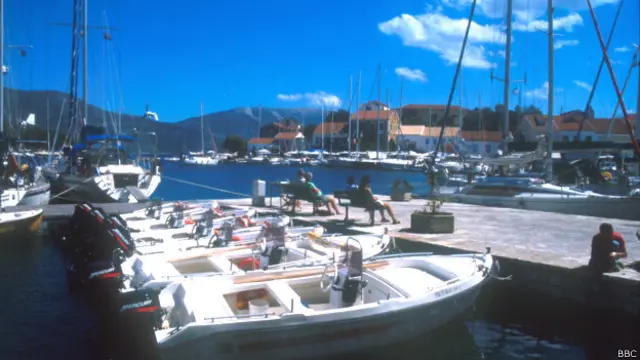 Гавань на греческом курорте Фискардо, остров Кефалония