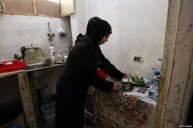 夏蒂拉难民营中来自叙利亚的巴勒斯坦难民