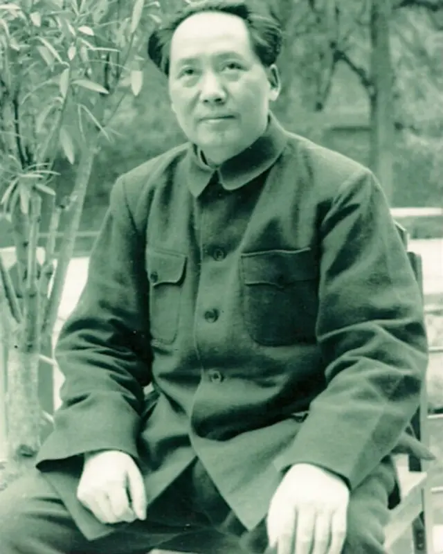 前蘇聯解密檔案中存放的一張毛澤東照片。(潘佐夫提供)
