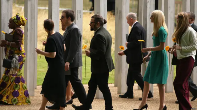 Peringatan serangan bom di London