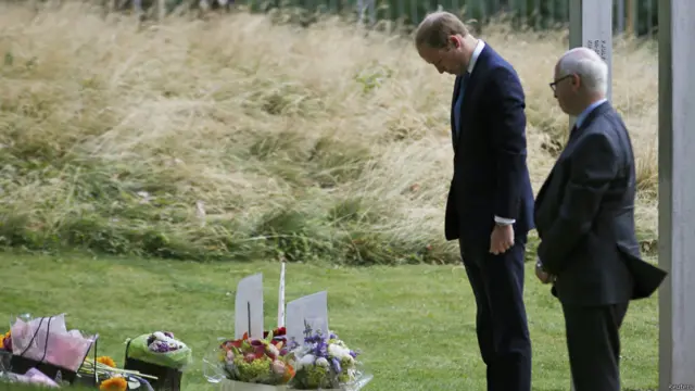 Peringatan serangan bom di London