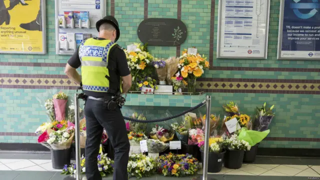 Peringatan serangan bom di London