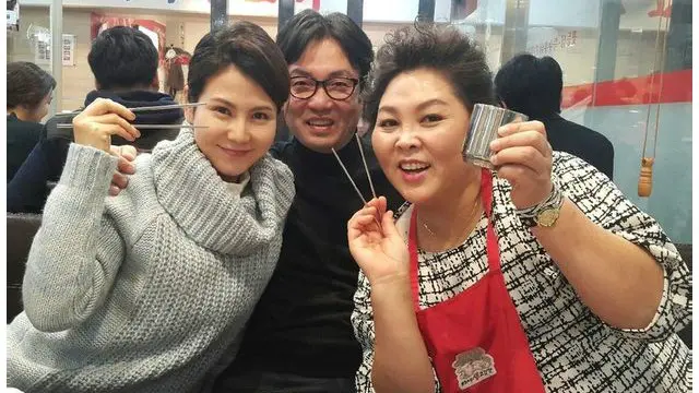 Cheol-woong dengan pembelot Korut lainnya - mereka membintangi acara televisi Korsel © Kim Cheol-woong
