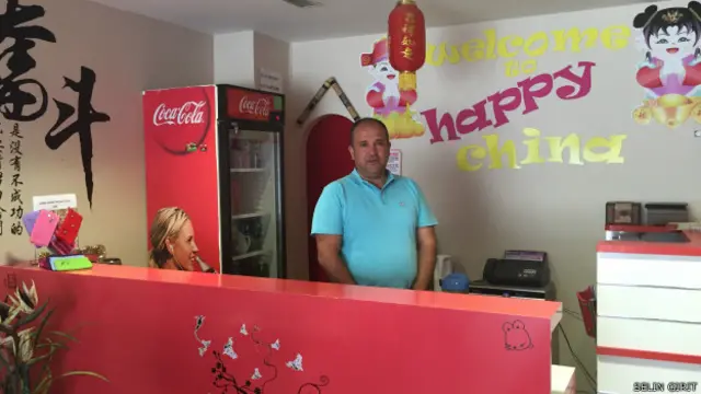 Happy China isimli restoranın sahibi Cihan Yavuz "Kimse dükkanıma gelmek istemiyor. Ya bir saldırı daha olursa diye korkuyorlar" diyor.