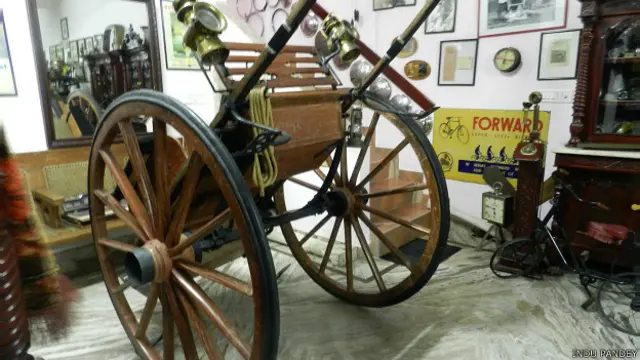 पुरानी घोड़ागाड़ी