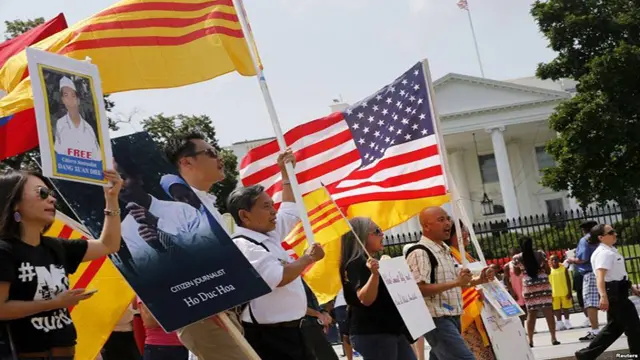 Đã có các cuộc biểu tình trước Tòa Bạch Ốc vào ngày Tổng thống Obama tiếp đón Tổng bí thư Trọng.