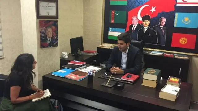 灰狼领袖表示没有观光客在他们发起的反中国政府游行中受伤。