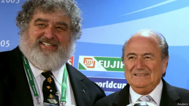 La investigación de la FIFA a Blazer fue suspendida en 2011 por motivos de salud, pero se reabrió en 2014.