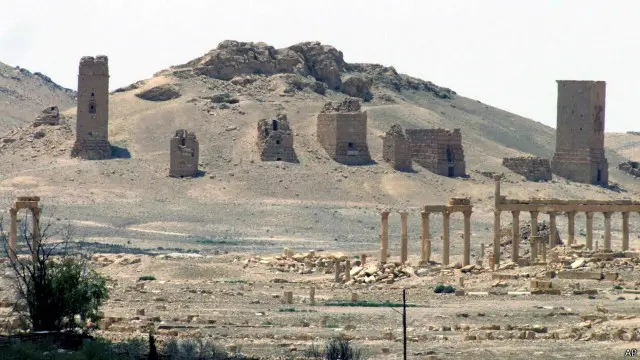 الحكومة السورية تقول إن قواتها تقدمت 11 كيلومترا في ريف المدينة.