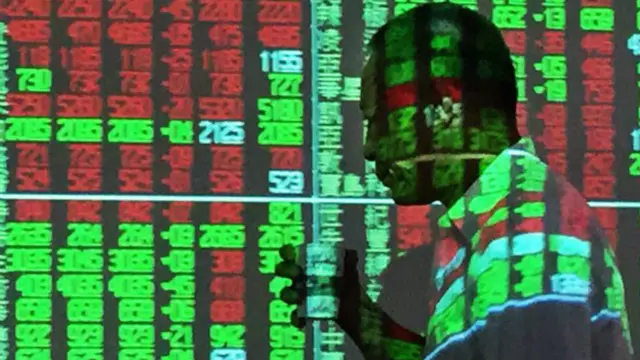 台湾股市下挫主要受到四大因素影响,中股大幅回调是其中之一。(中央社)