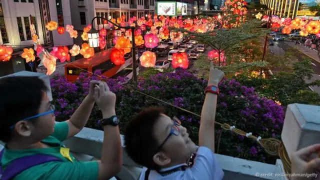 新加坡的中秋节（图片来源：Roslan Rahman/Getty）