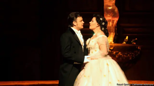 Українець Дмитро Попов останні десять років співає на Заході