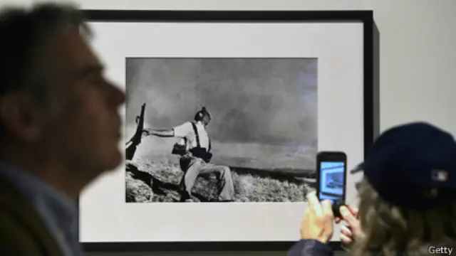 Дослідники сумніваються, що легендарний "Солдат, що падає" не був поставленим знімком