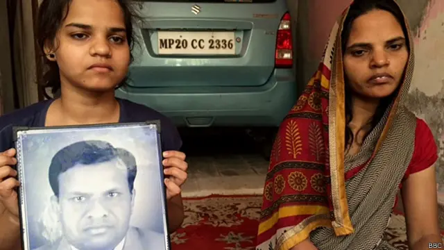 राजेंद्र आर्य की पत्नी और बेटी