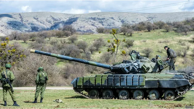 Российский танк в Крыму