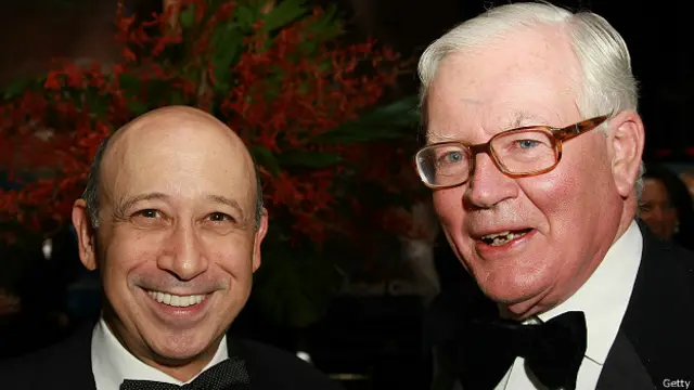 Сэр Уин Бишофф (справа)