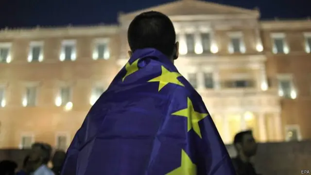 希腊提出的建议目的是防范该国金融崩溃，并防止希腊退出欧元区。