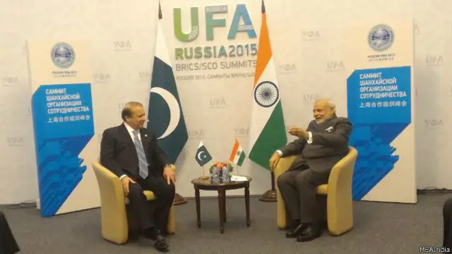 नरेंद्र मोदी और नवाज़ शरीफ़