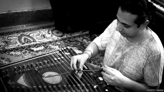 अभय सोपोरी