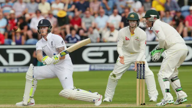 بین سٹوکس 42 رنز بنا کر آؤٹ ہوئے