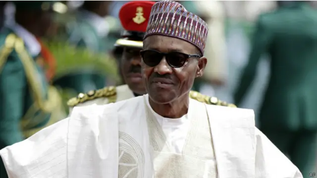 يقال إن بخاري اضطر للاقتراض من البنوك لدفع أجور الترشح في الانتخابات