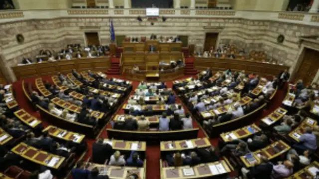 Cualquier acuerdo tendría que ser aprobado por el parlamento griego.