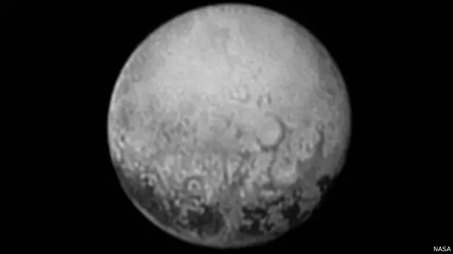 NASA冥王星斑點照片