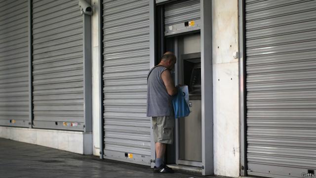 Закрытый банк в Афинах