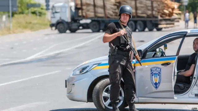 Накануне в Мукачево отправились подразделения специального и оперативного назначения Национальной гвардии