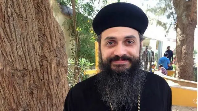 الأب ماركوس أكد على أن الأقباط في دبي سعداء جدا بالحياة والحرية والجميع يحترم القانون 