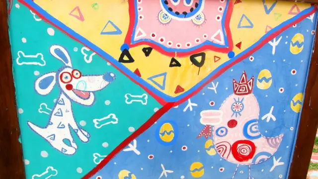 台中彩虹眷村内的一幅画作