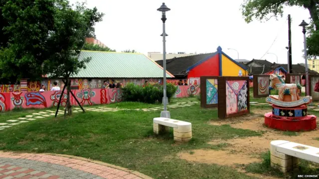 台湾的彩虹眷村，成了传统的回忆。