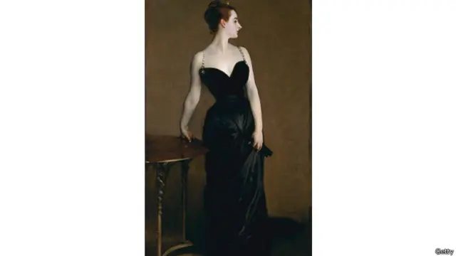 "Портрет Мадам Х" Джона Сінегра Сарджента, виставлений у Паризькому Салоні 1884 року, викликав неймовірне обурення публіки 