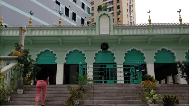Masjid Sentral Saigon