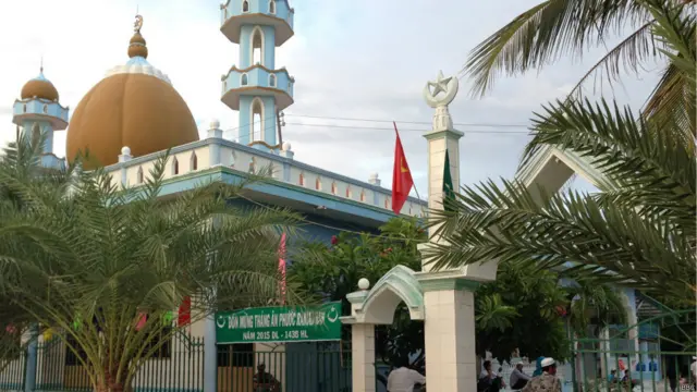 Masjid di Phan Rang