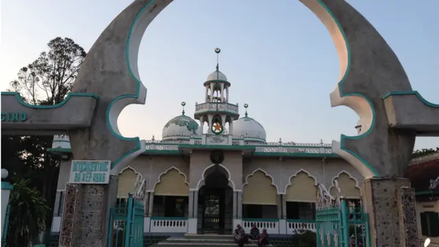 Masjid Al Mubarak di Tan Chau