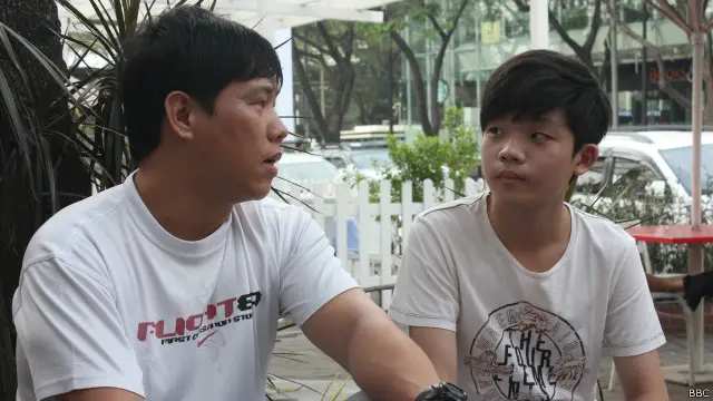 Michael awalnya banyak belajar teknik fotografi dasar dari ayahnya, Eko Wibowo, yang juga hobi memotret. 