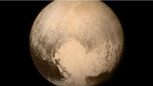 New Horizons adlı uzay aracından 13 Temmuz 2015 tarihli Plüton fotoğrafı (NASA/APL/SwRI)